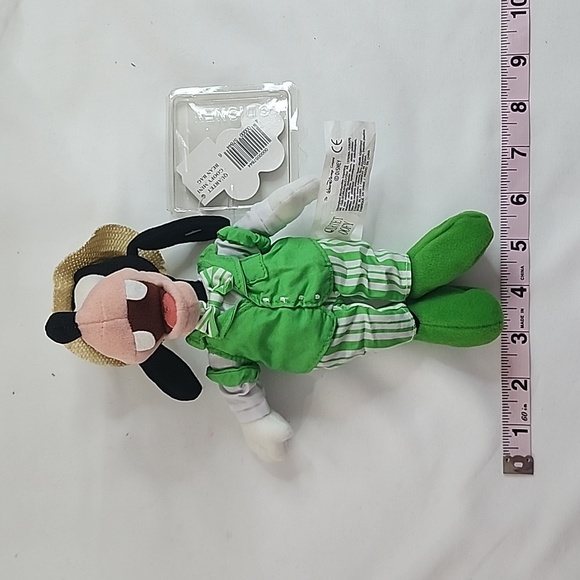 NWT Disney Quartet Goofy Plush Beanie - Picture 3 of 9